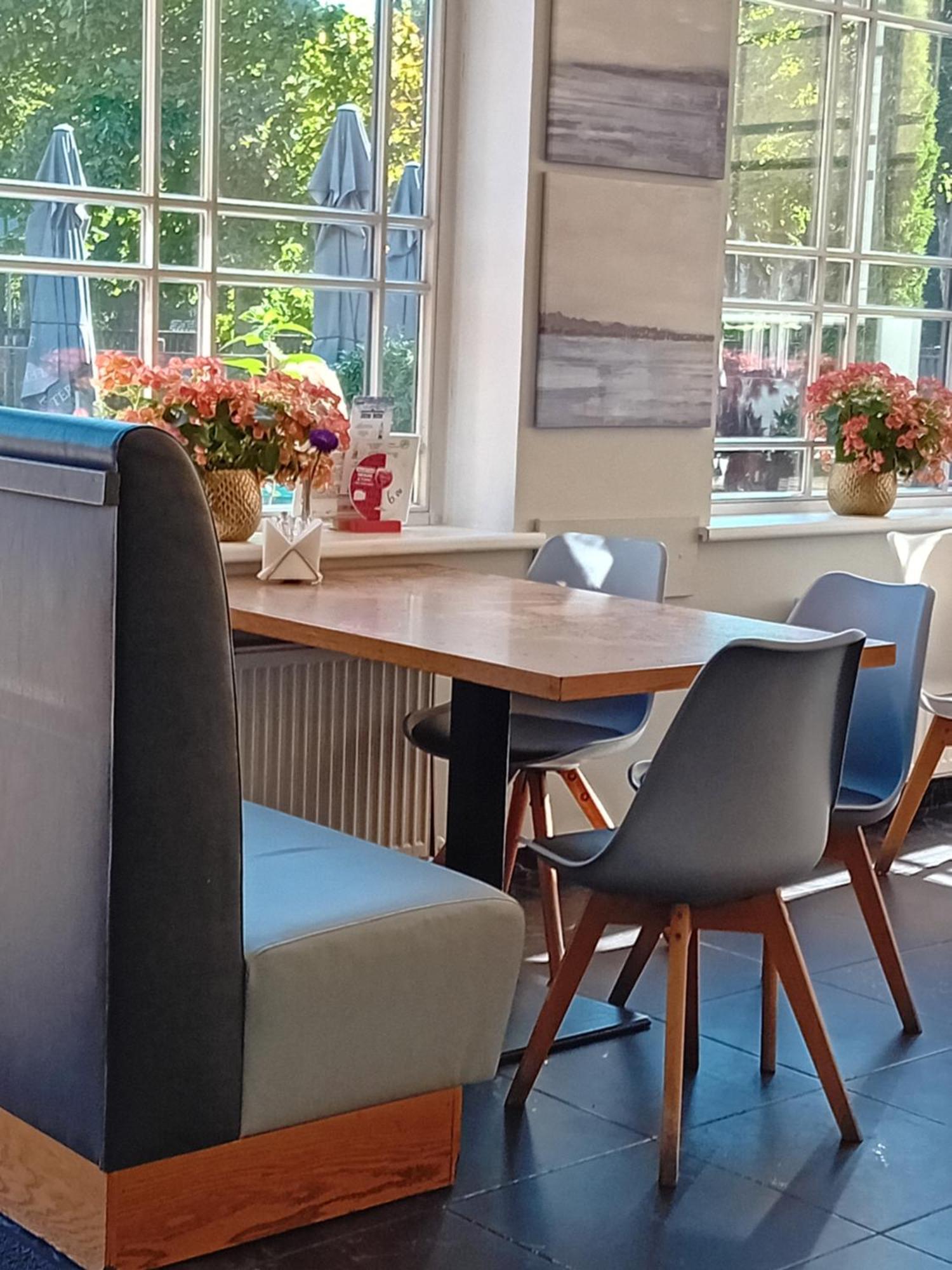 Juras Brize Hotel Ventspils Eksteriør billede