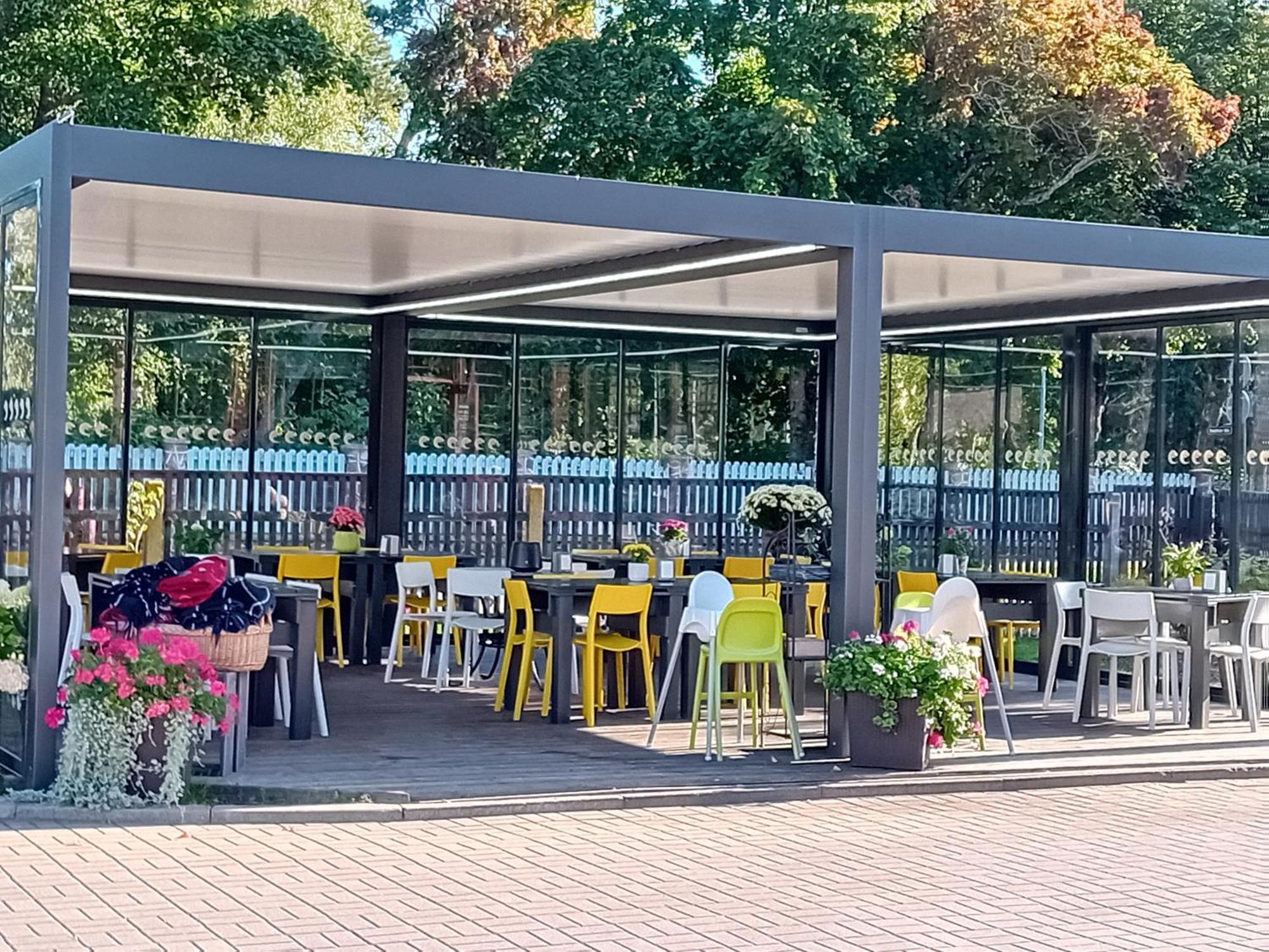 Juras Brize Hotel Ventspils Eksteriør billede