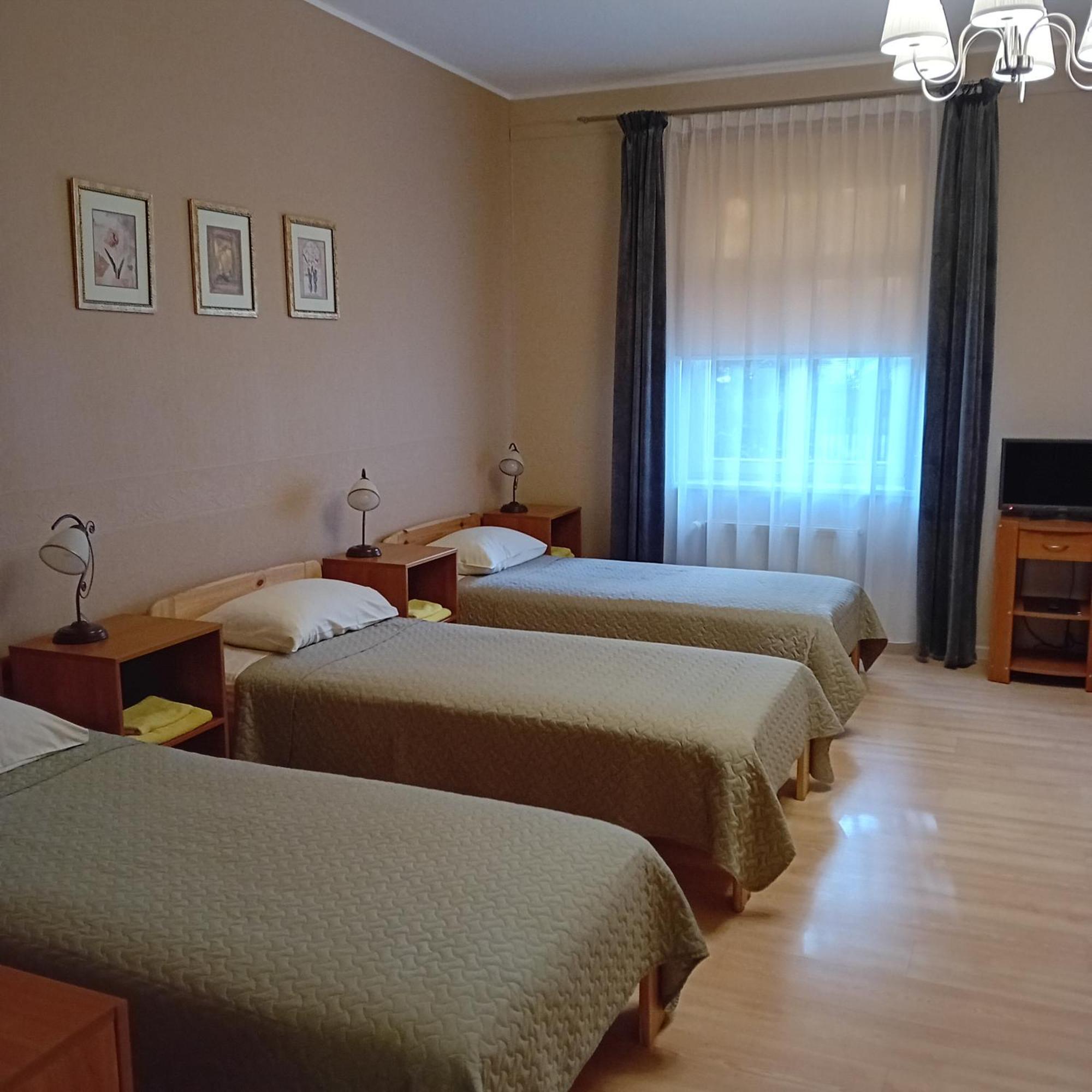 Juras Brize Hotel Ventspils Eksteriør billede